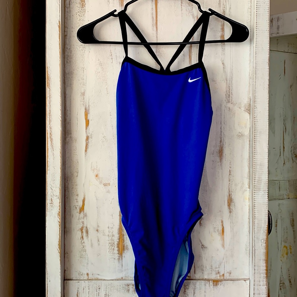 Nike “race” Swimwear - size 6